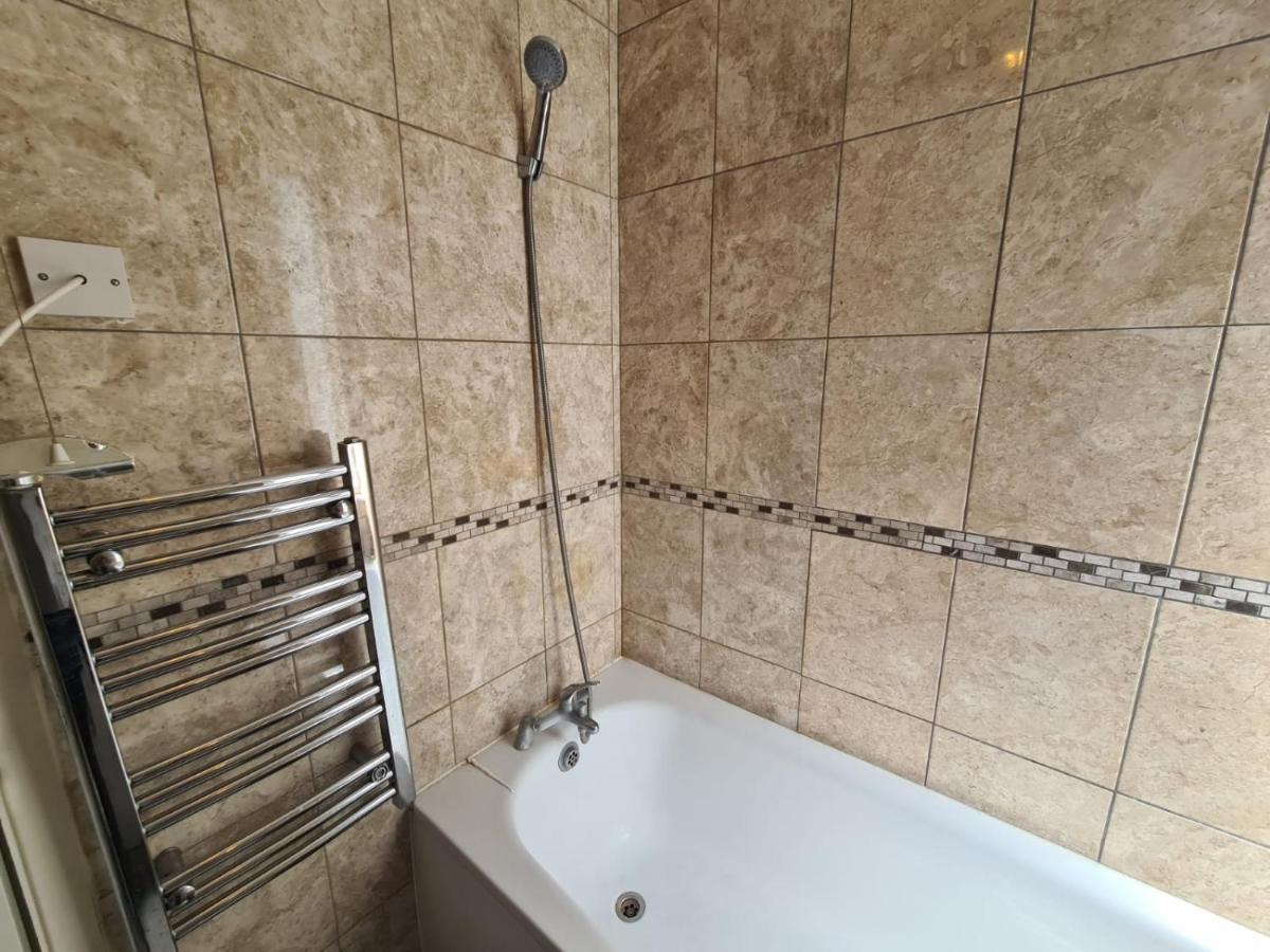 "Bright & Spacious" 3 Bedroom Flat By Kings Cross, St Pancras Station!!!!64 Londra Esterno foto