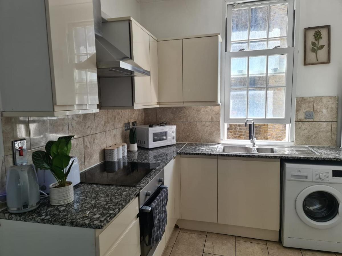 "Bright & Spacious" 3 Bedroom Flat By Kings Cross, St Pancras Station!!!!64 Londra Esterno foto