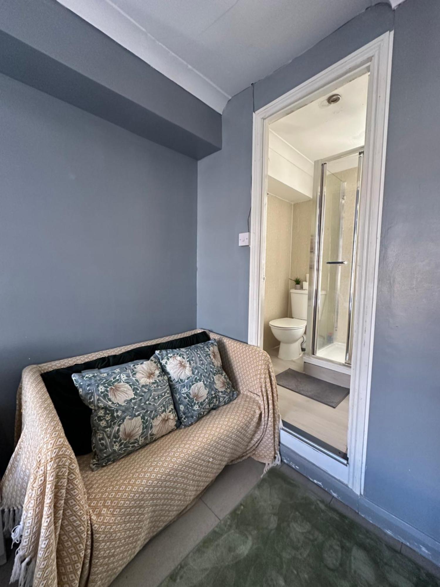"Bright & Spacious" 3 Bedroom Flat By Kings Cross, St Pancras Station!!!!64 Londra Esterno foto
