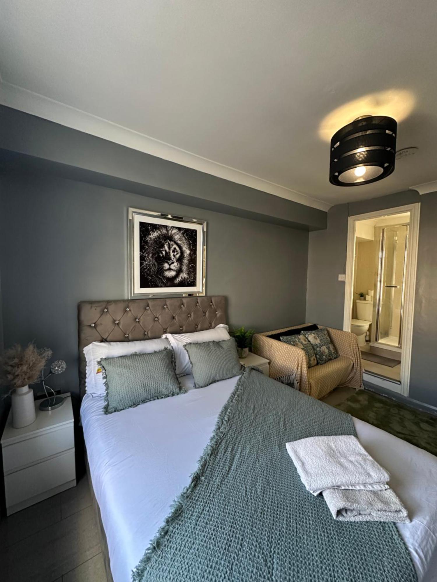 "Bright & Spacious" 3 Bedroom Flat By Kings Cross, St Pancras Station!!!!64 Londra Esterno foto
