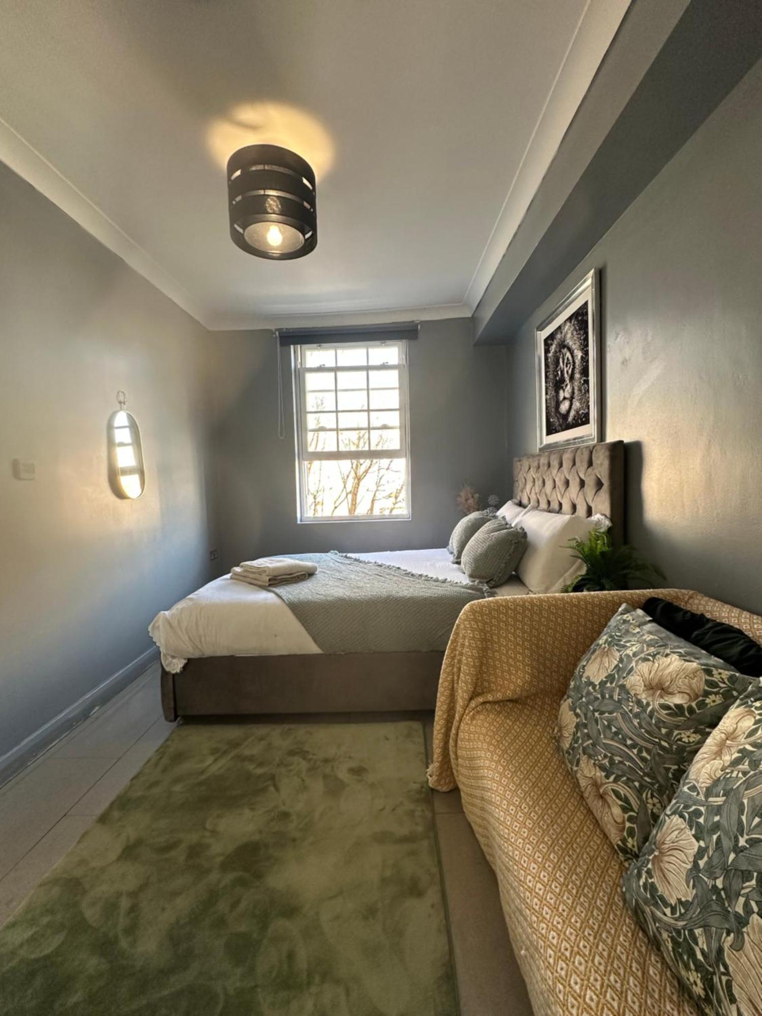"Bright & Spacious" 3 Bedroom Flat By Kings Cross, St Pancras Station!!!!64 Londra Esterno foto